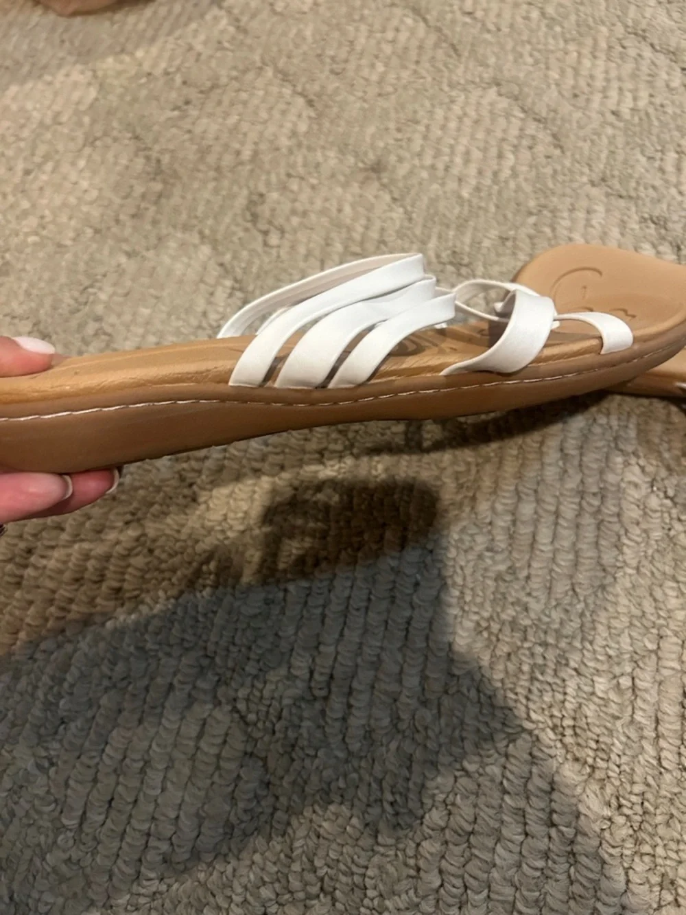 b.o.c. White Elastic Toe-Post Slide Sandals - Picture 9 of 9